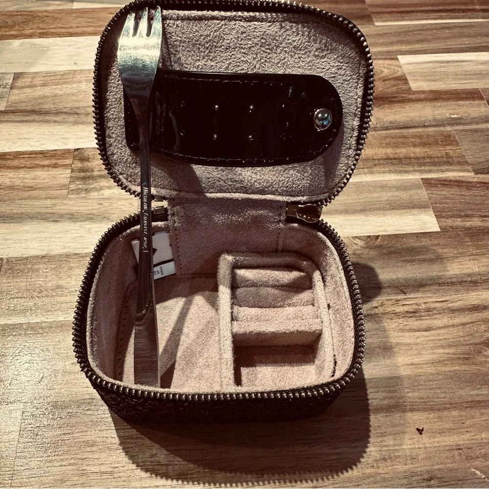 Kate Spade - Odette Glitter Jewelry Holder, black and tan,travel jewelry box